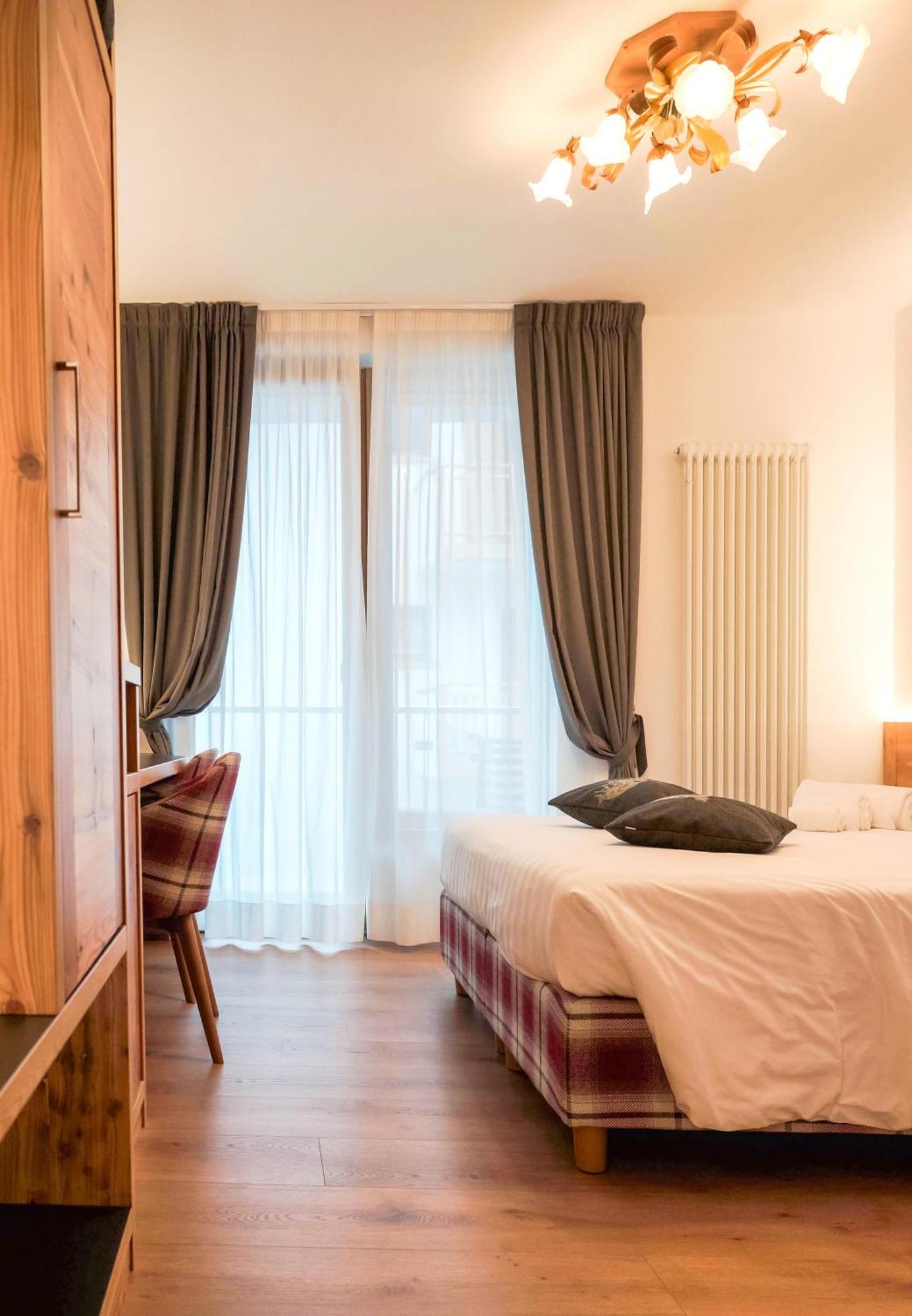 Hotel La Perla Андало Экстерьер фото