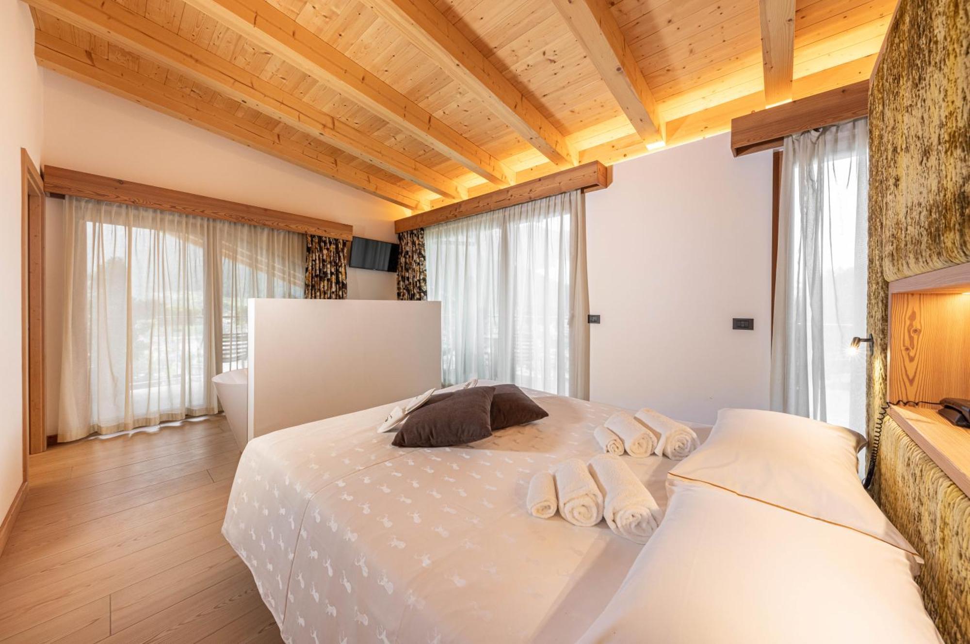 Hotel La Perla Андало Экстерьер фото